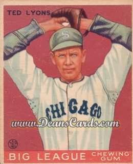 1933 Goudey #7 Ted Lyons